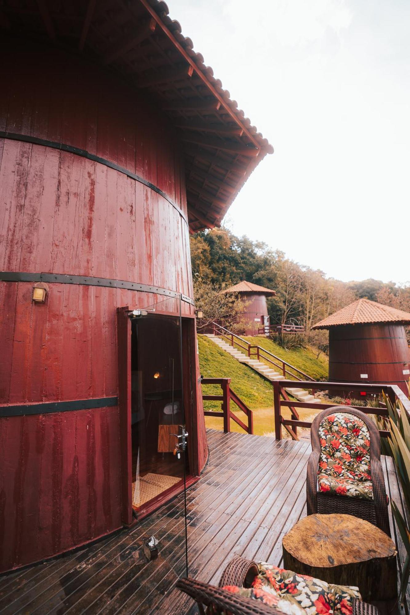 Pipas Do Vale - Vale Dos Vinhedos Hotel Bento Gonçalves Kültér fotó